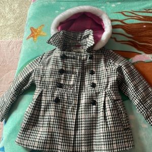 Oshkosh coat size 4 gently worn